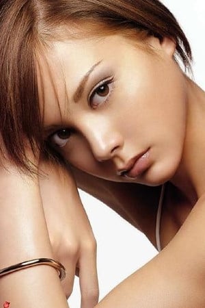 Anna Tsuchiya