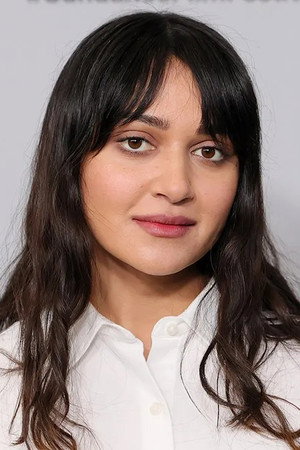 Ariela Barer