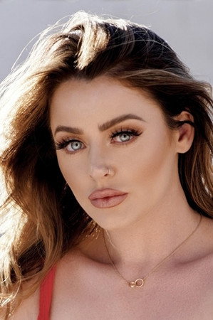 Sophie Dee
