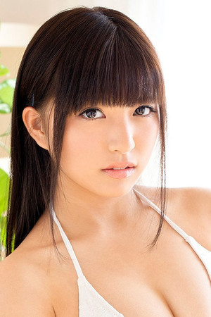 根尾朱里