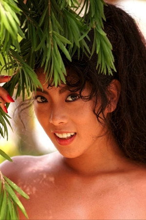 鲇川真理